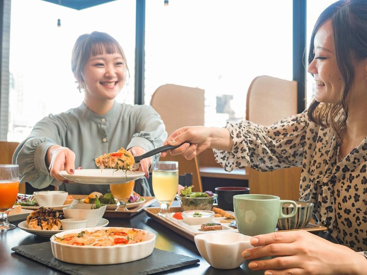 Hakata First Hotel ฟูกุโอกะ ภายนอก รูปภาพ